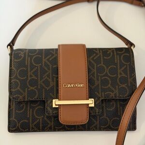 Calvin Klein Crossbody wallet. Used